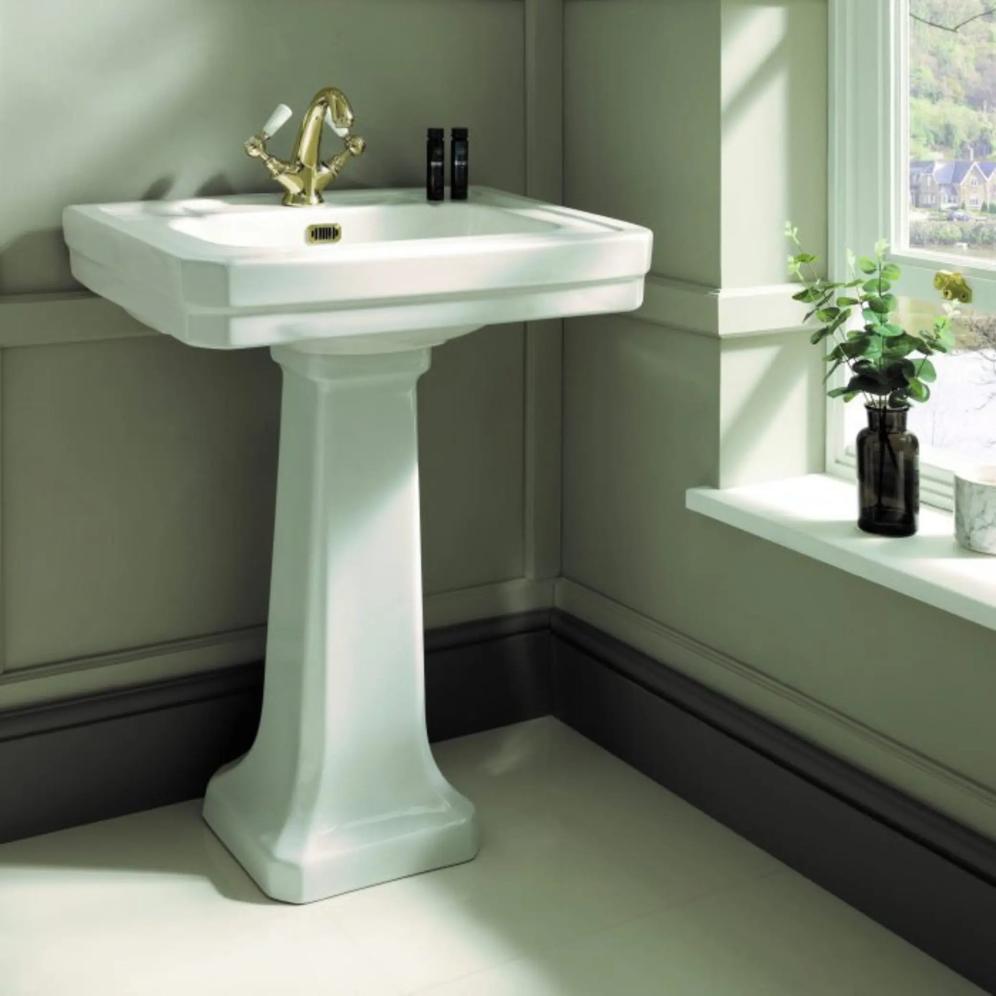 BC Designs, Victrion, Ceramic Bathroom Basin & Pedestal, 1 Tap Hole, 540 / 640mm BC Designs basins